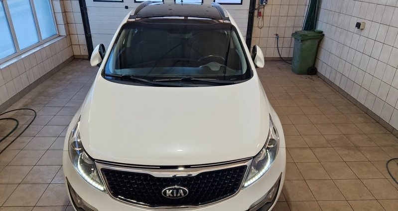 Kia Sportage cena 67900 przebieg: 114000, rok produkcji 2016 z Wieleń małe 667